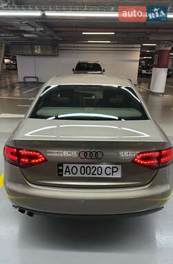 Седан Audi A4 2010 в 