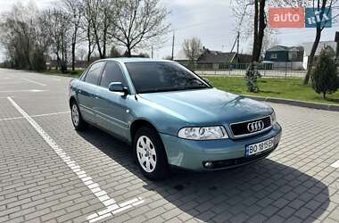Седан Audi A4 2000 в 