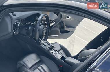 Седан Audi A4 2018 в 