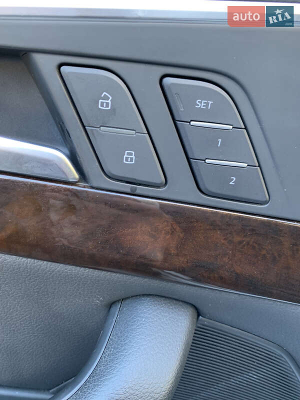 Седан Audi A4 2016 в Львове