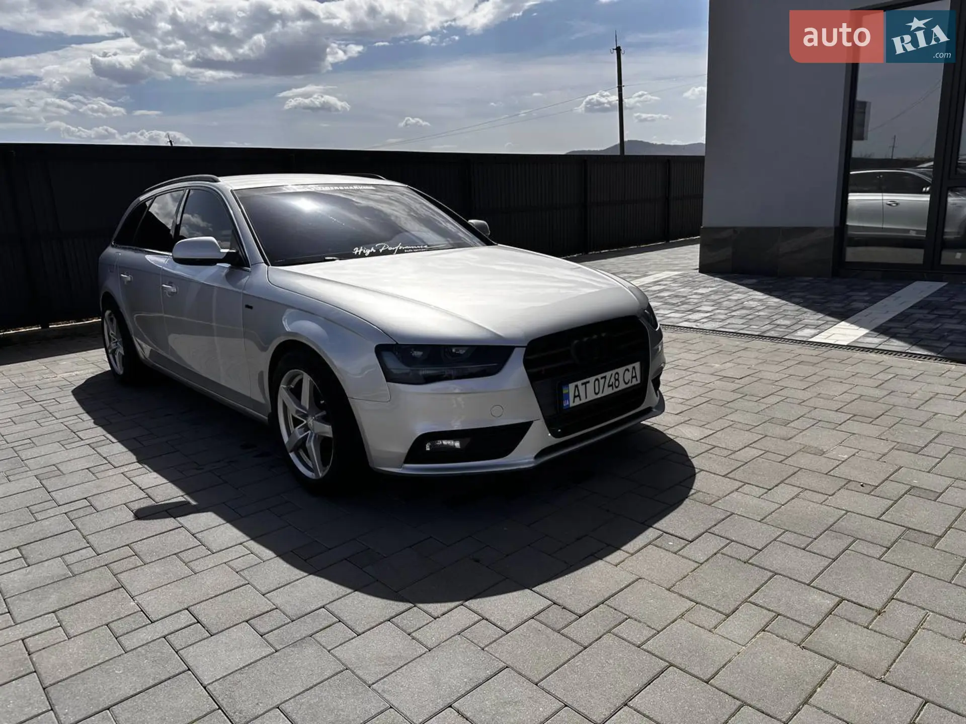 2012 Audi A4 - мініатюра 9