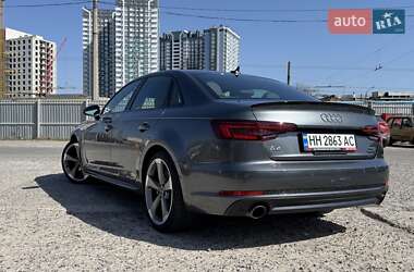 Седан Audi A4 2018 в 