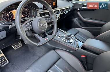 Седан Audi A4 2018 в 