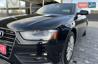 Седан Audi A4 2013 в 