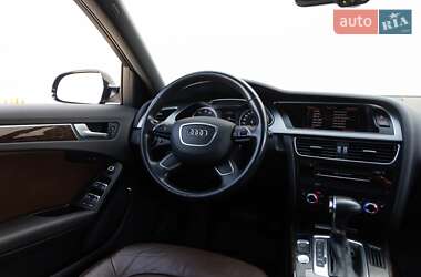 Седан Audi A4 2012 в 