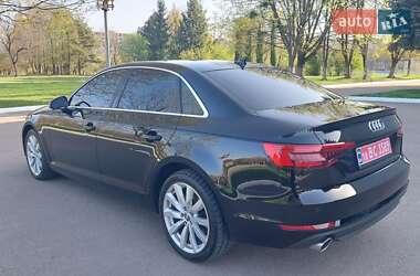 Седан Audi A4 2017 в 