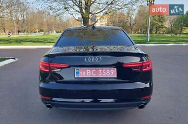 Седан Audi A4 2017 в 