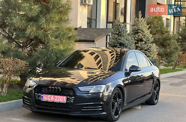 Седан Audi A4 2017 в 