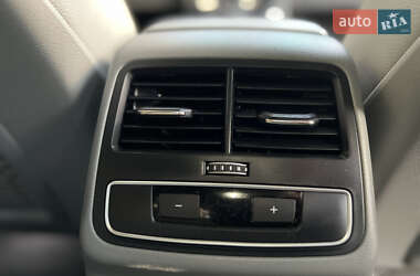 Седан Audi A4 2017 в 
