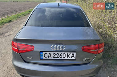 Седан Audi A4 2012 в 