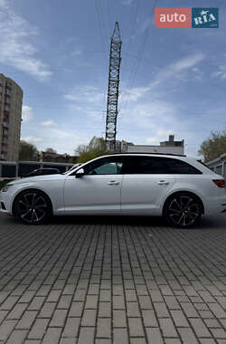 Универсал Audi A4 2016 в 