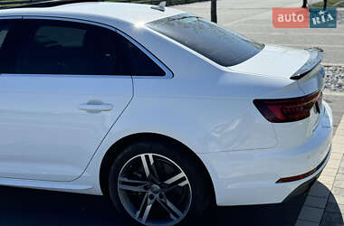 Седан Audi A4 2018 в 