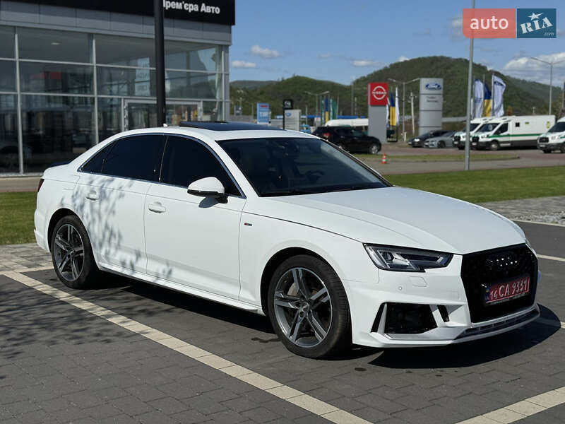 Седан Audi A4 2018 в Ужгороде