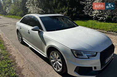 Седан Audi A4 2018 в 