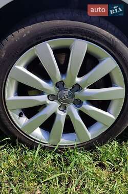 Седан Audi A4 2011 в 