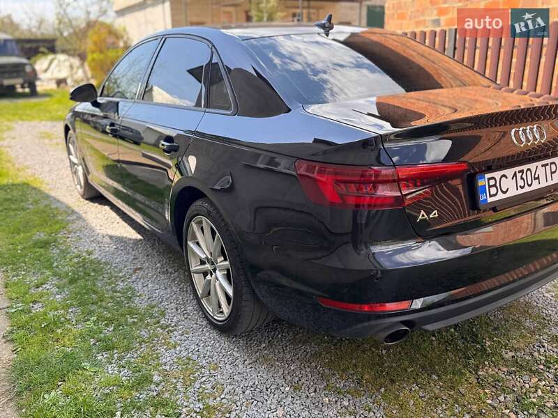Седан Audi A4 2016 в Стрые