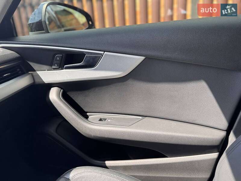 Седан Audi A4 2016 в Стрые