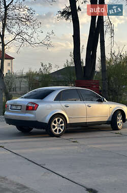 Седан Audi A4 2003 в 