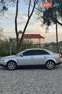 Седан Audi A4 2003 в 