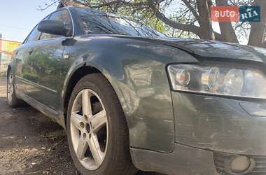 Седан Audi A4 2004 в 