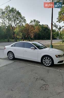 Седан Audi A4 2013 в 