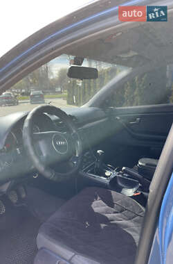 Седан Audi A4 2002 в 