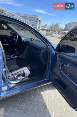 Седан Audi A4 2002 в 