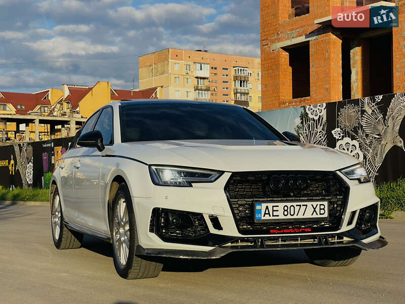 Седан Audi A4 2016 в Львове