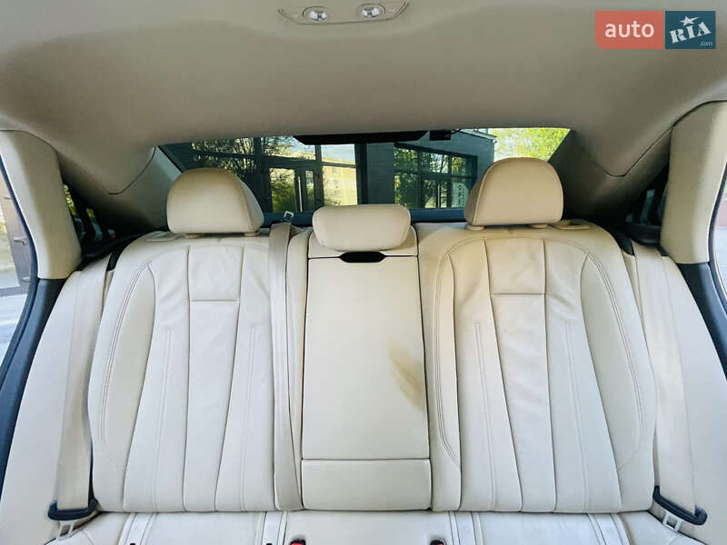Седан Audi A4 2016 в Львове