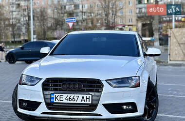 Седан Audi A4 2012 в 