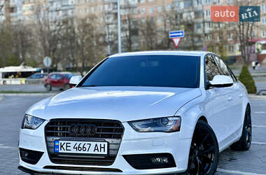 Седан Audi A4 2012 в 
