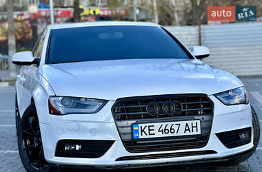 Седан Audi A4 2012 в 