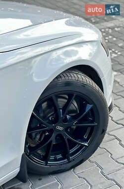 Седан Audi A4 2012 в 