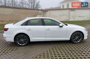 Седан Audi A4 2017 в 