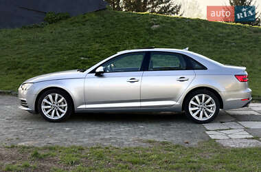 Седан Audi A4 2015 в 