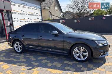 Седан Audi A4 2018 в 