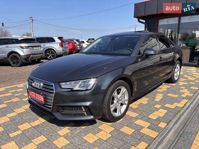 Седан Audi A4 2018 в Львове