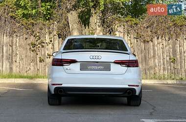 Седан Audi A4 2017 в 