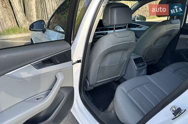 Седан Audi A4 2017 в 
