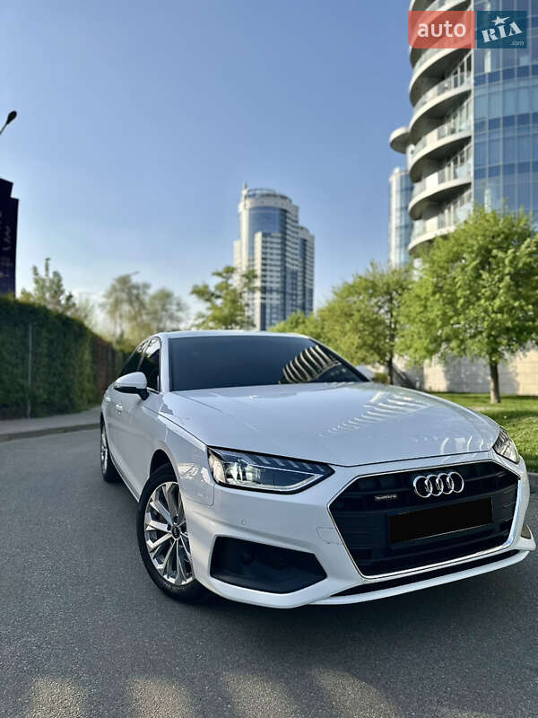 Audi A4 2021