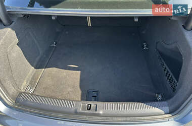 Седан Audi A4 2014 в 