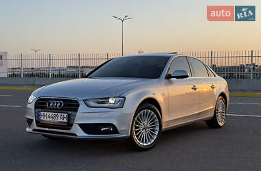 Седан Audi A4 2013 в 
