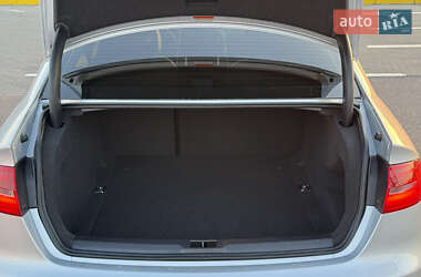 Седан Audi A4 2013 в 