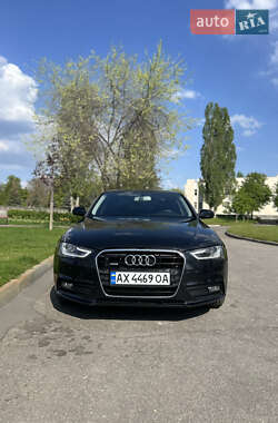 Седан Audi A4 2012 в 