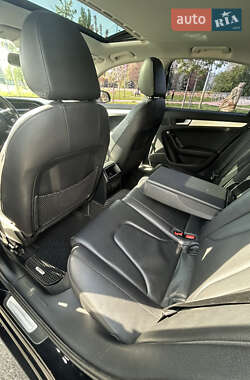 Седан Audi A4 2012 в 