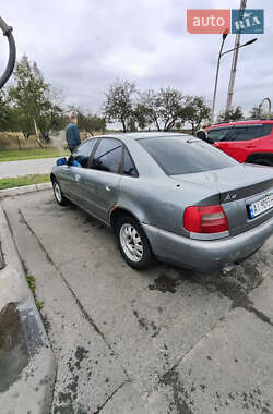 Седан Audi A4 1998 в 