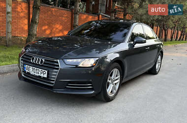 Седан Audi A4 2016 в 