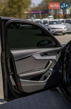 Седан Audi A4 2019 в 