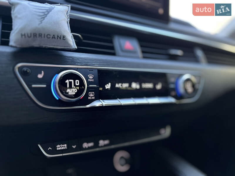 Седан Audi A4 2019 в Одессе