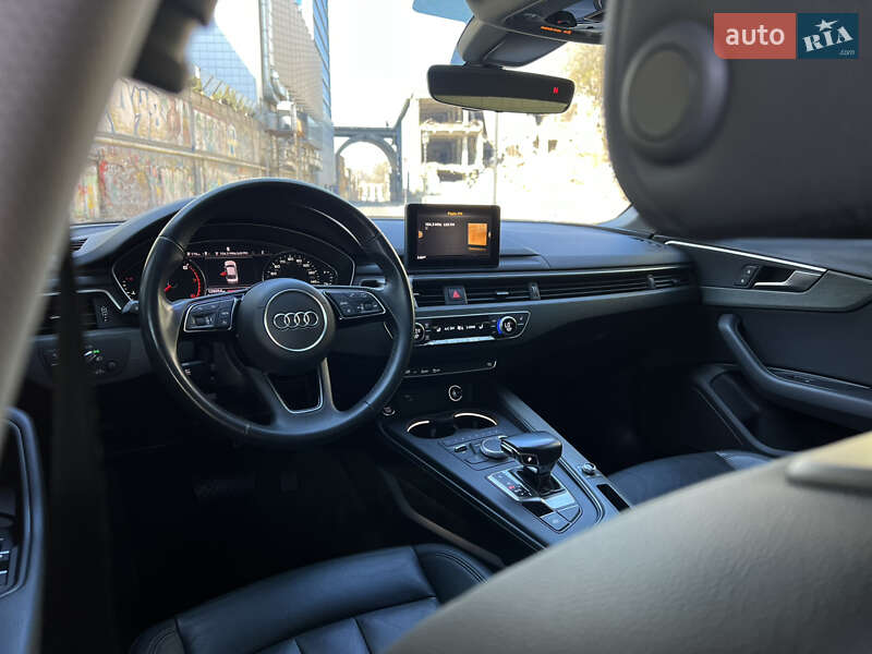 Седан Audi A4 2019 в Одессе